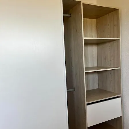 Le Grand Bleu - Vue - Acces - Parking -clim -wifi Apartamento